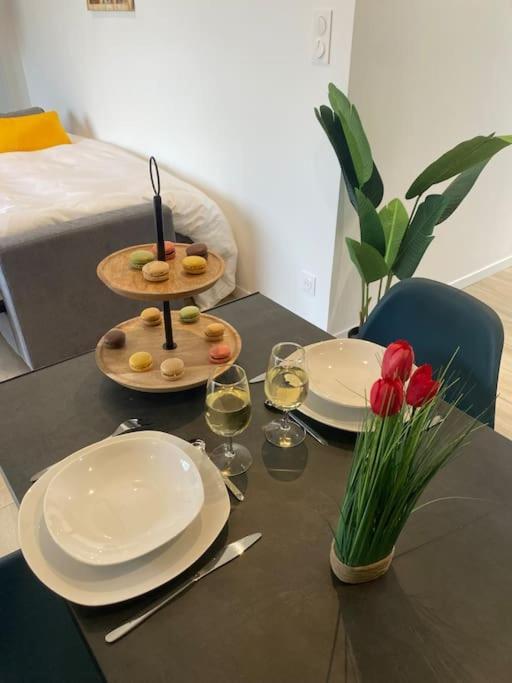 Le Lion D'Or Apartment Bessines Bagian luar foto