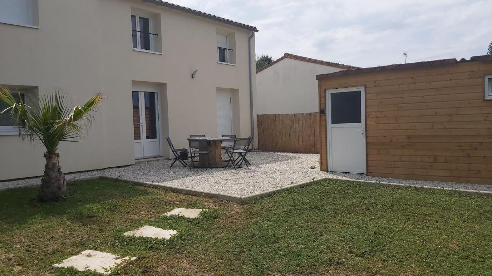 Le Lion D'Or Apartment Bessines Bagian luar foto